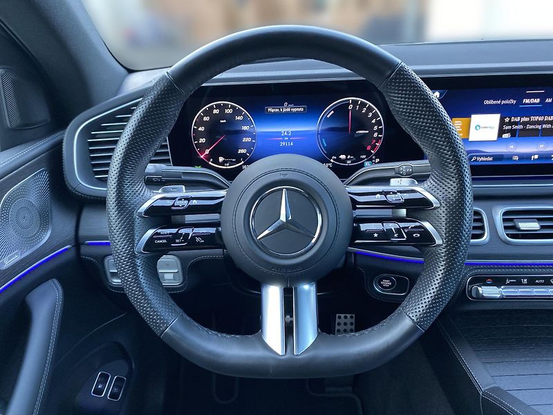 Mercedes-Benz GLE GLE 400e 4MATIC kupé AMG - fotka 12 z 28
