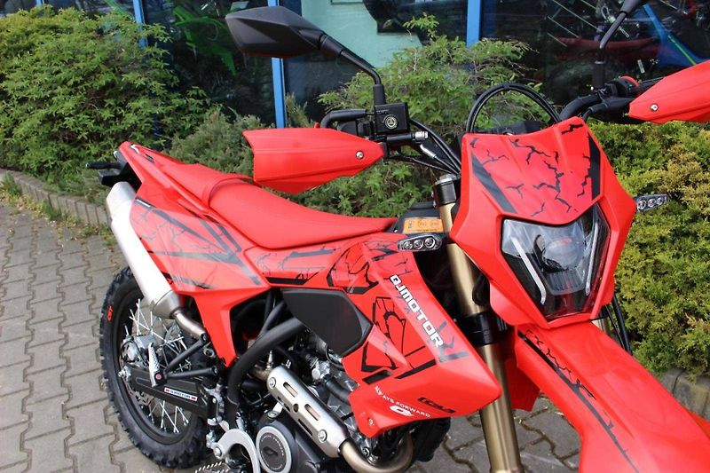 QJ Motor (2026) COV 125 X ENDURO 2026 SKLADEM - fotka 2 z 9