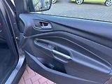 Ford Kuga (2017) 2.0TDCi AWD Xenony Kamera - náhled 15