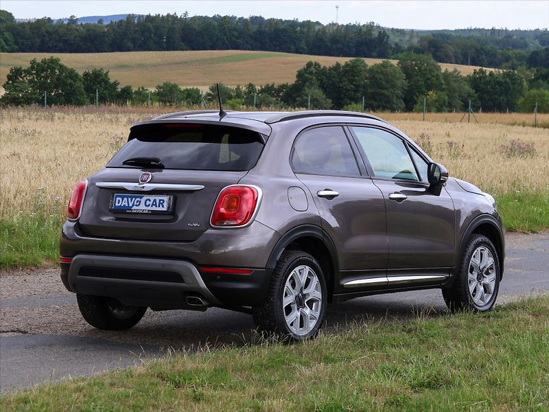 Fiat 500X 2,0 MJet 103kW 4x4 Aut.klima - fotka 7 z 35