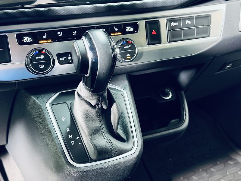 Volkswagen California (2021) 4M*110kw*Bulli*Beach*6.1 - fotka 25 z 36