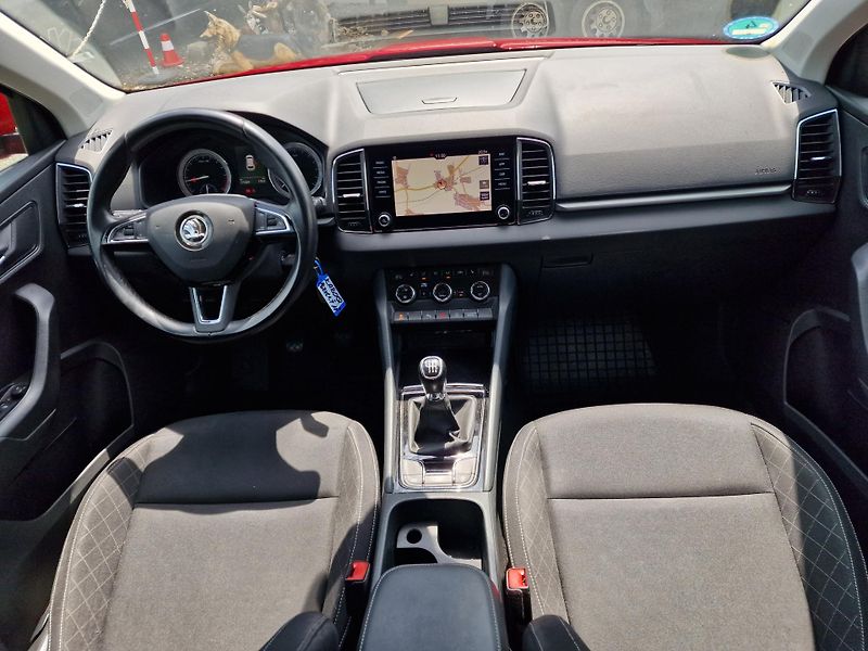 Škoda Karoq 1,6TDI STYLE NAVI WEBASTO - fotka 12 z 18
