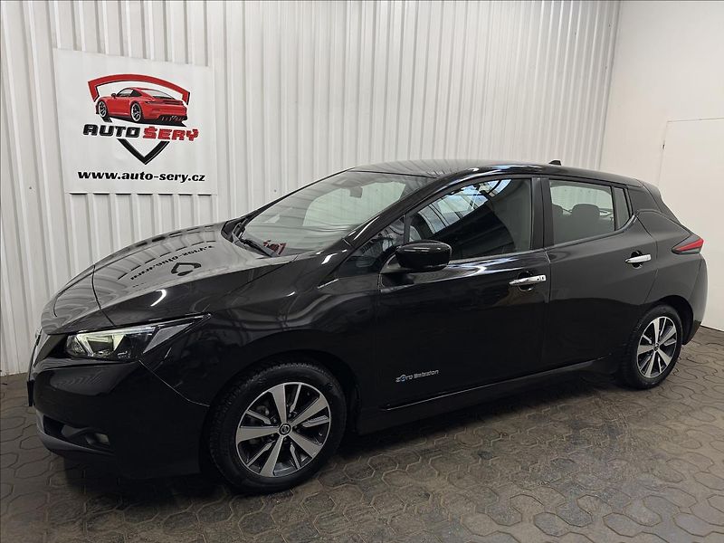 Nissan Leaf Electric drive 110kW Business - fotka 3 z 41