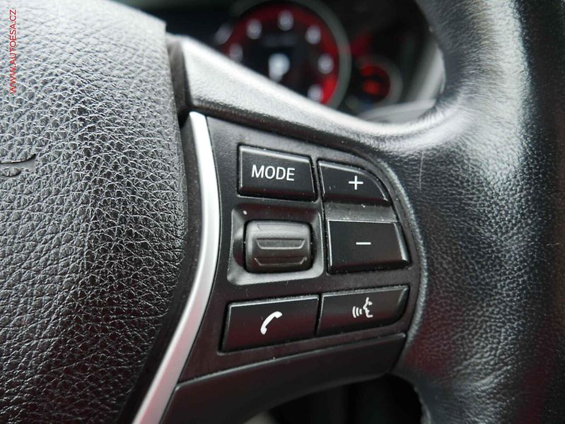 BMW Řada 3 (2019) 2.0D xD, ČR, AT, LED, navi - fotka 13 z 22