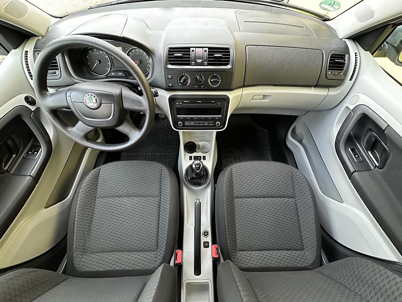 Škoda Fabia (2011) KOMBI 1.2TSI/63kW *KLIMA/TZ*  - fotka 7 z 28