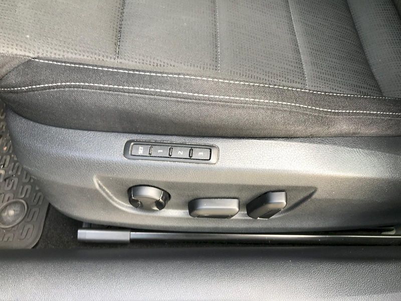 Škoda Superb (2018) COMBI 2.0 TDi - 110 kW, AMBITI - fotka 17 z 20