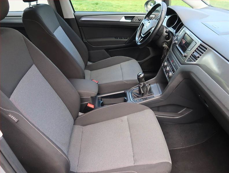 Volkswagen Golf Sportsvan (2015) 1.6 TDI, Navi, Tempomat - fotka 9 z 21