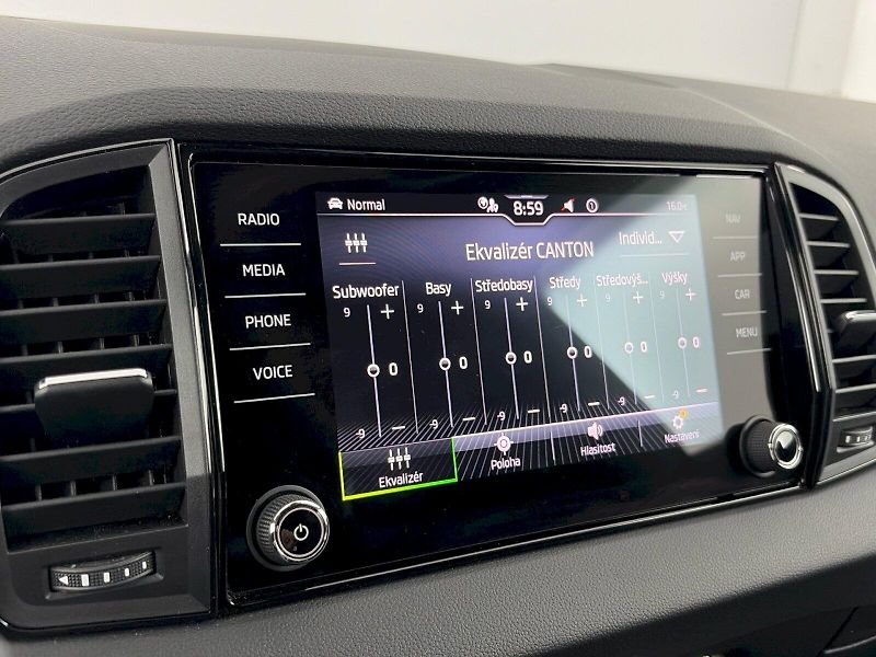 Škoda Karoq (2026) DSG 2.0TDI 110kW 4x4 SportLine - fotka 18 z 36