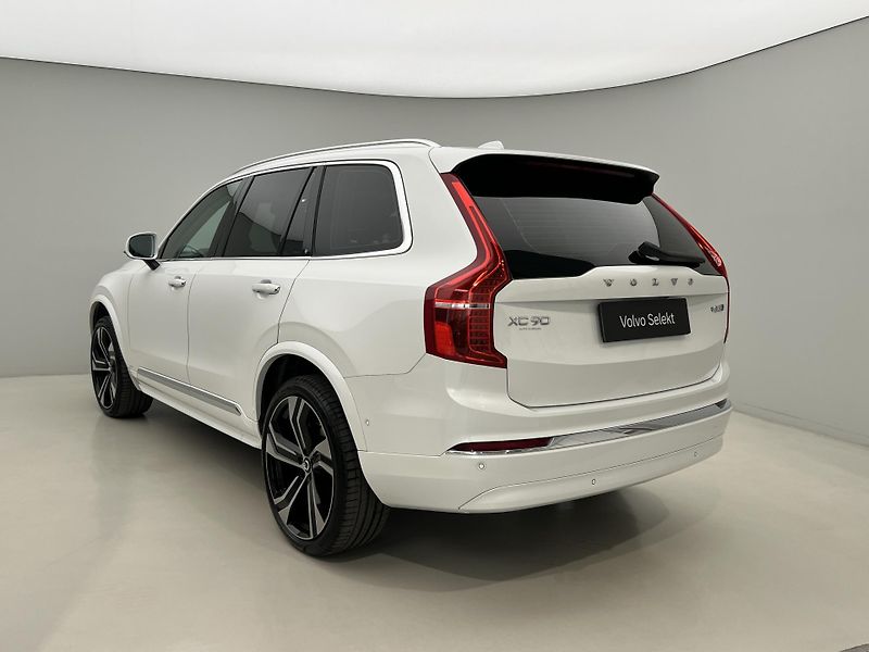 Volvo XC90 B5 AWD ULTIMATE REZERVACE - fotka 11 z 51