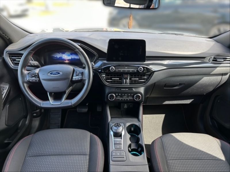 Ford Kuga 2,5 DT HEV ST-Line AWD AT - fotka 9 z 11