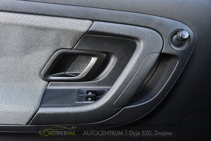 Škoda Fabia 1.2TSi 2xPNEU - fotka 27 z 45
