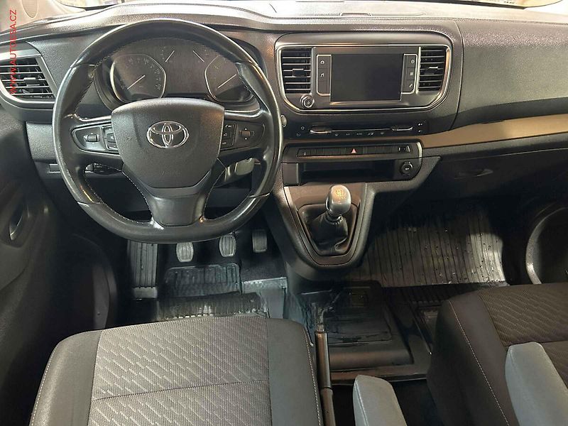 Toyota ProAce Verso (2019) 2.0HDi L2 8míst, ČR, Family - fotka 8 z 15
