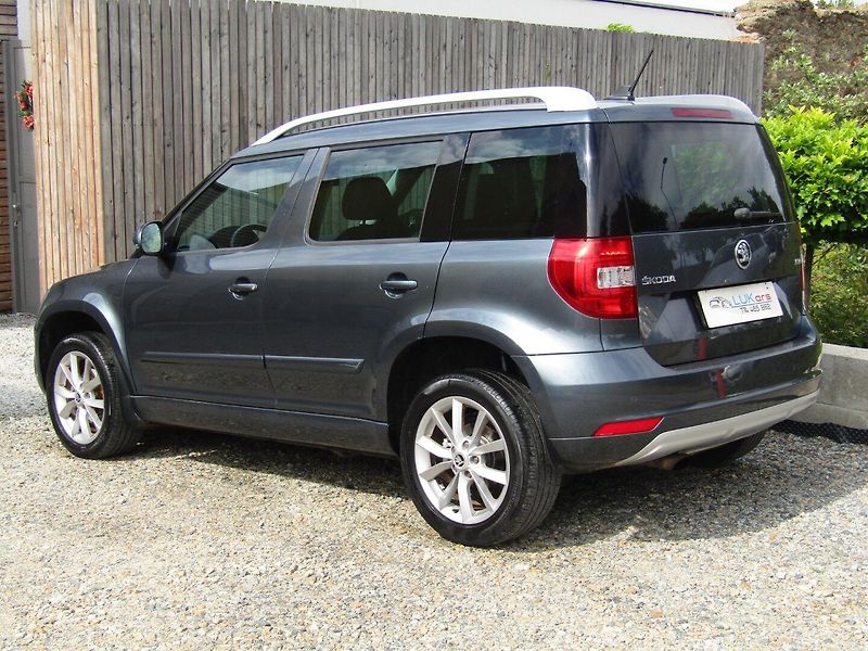 Škoda Yeti (2014) 1.2 TSI 77kW TOP QUALITY - fotka 5 z 38