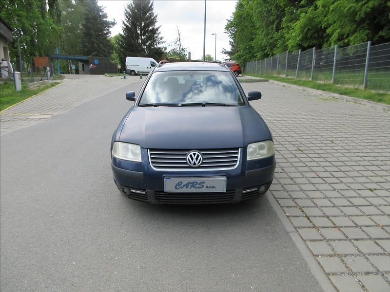 Volkswagen Passat 1,9 TDi, Klima, Vyhř. sed. - fotka 3 z 25