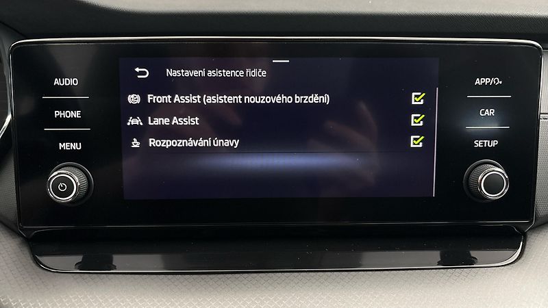 Škoda Octavia 2.0 TDI Ambition Combi - fotka 23 z 23