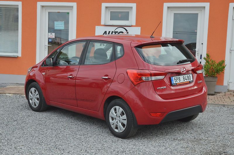 Hyundai ix20 (2013) 1.4i 66kW / ČR / 1.MAJITEL - fotka 4 z 30