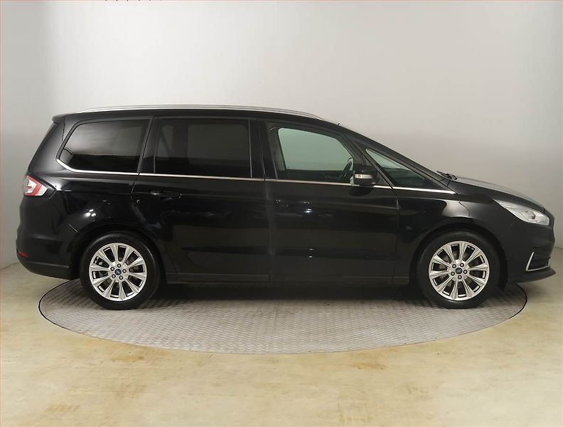 Ford Galaxy (2019) 2.0 EcoBlue, Automat, 7 míst - fotka 6 z 26