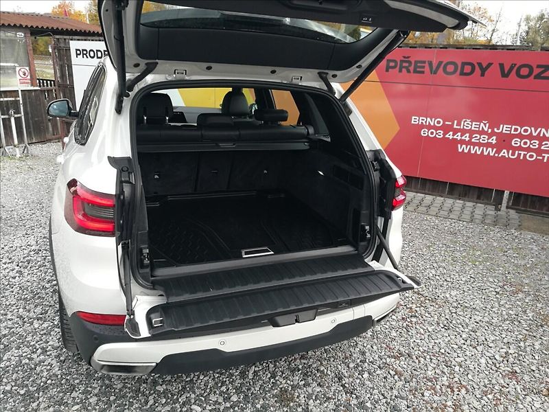 BMW X5 3,0 d xDrive 1.majitel - fotka 22 z 26