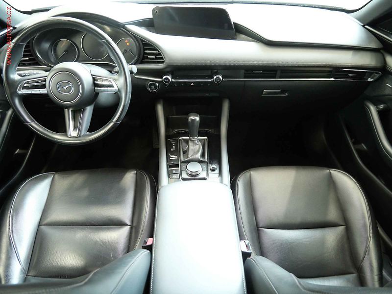 Mazda 3 (2019) 2.0i Takumi, ČR, AT, kůže - fotka 8 z 22