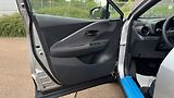 Toyota C-HR 1.8. Hybrid Comfort Business - - náhled 9