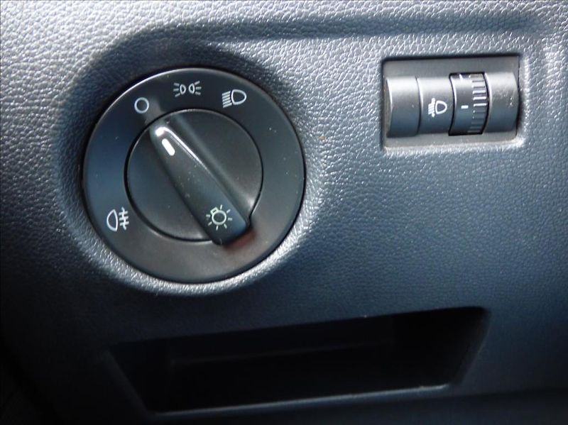Škoda Roomster 1,9 TDI, Digi Klima, serviska - fotka 16 z 44
