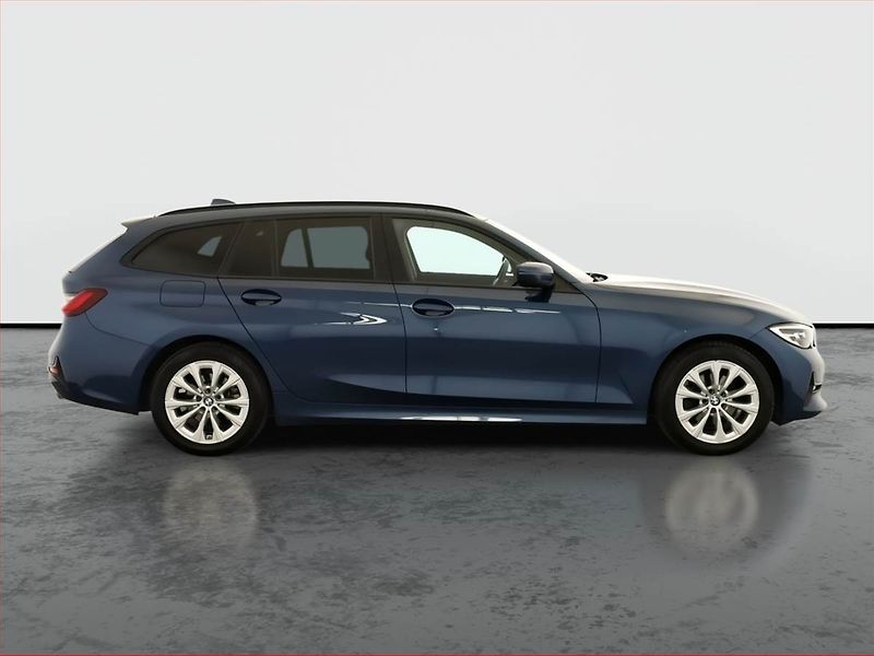 BMW Řada 3 (2022) 320 d xDrive - fotka 6 z 18