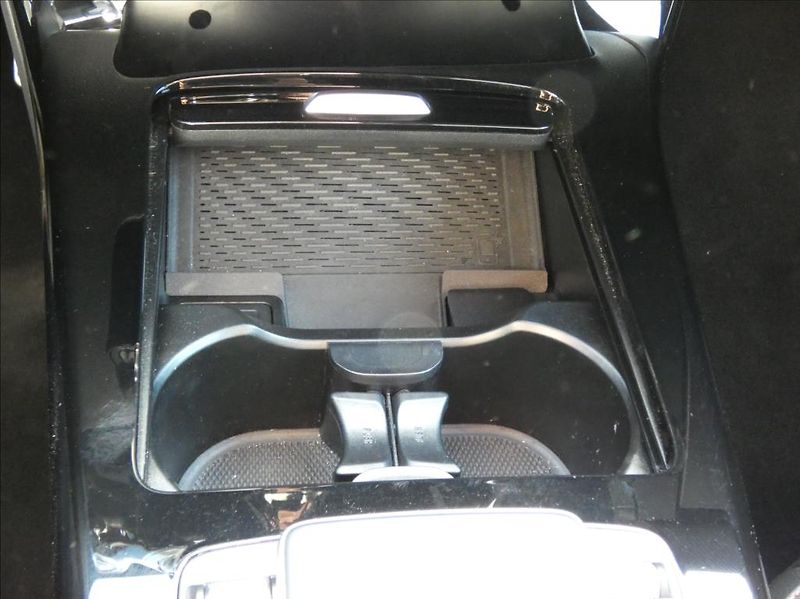 Mercedes-Benz CLA 2,0 200d 4M,1Maj, ČR, dph - fotka 23 z 35