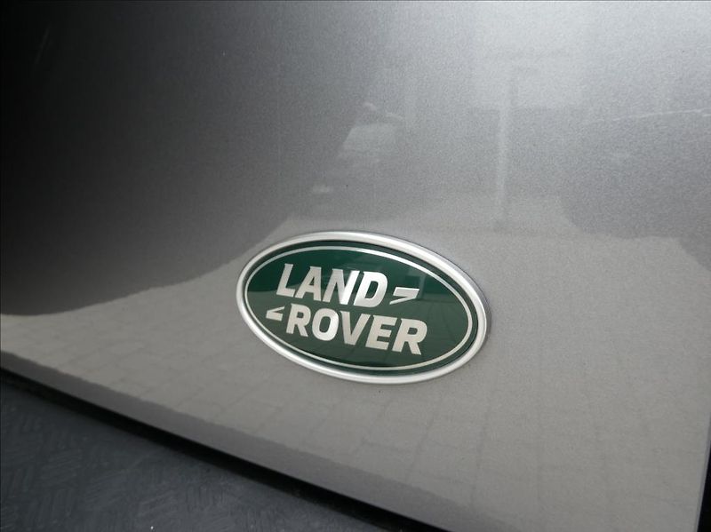 Land Rover Defender 3,0 D250 X-Dyn SE,1.maj,ČR,DPH - fotka 34 z 36