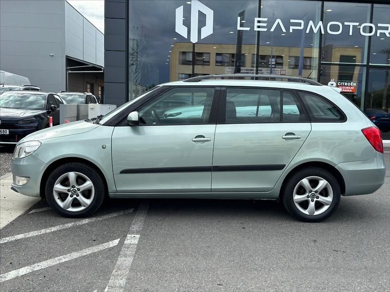 Škoda Fabia 1,2 TSI  Top výbava + Serviska - fotka 8 z 22