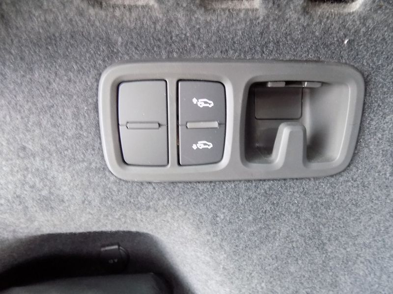 Audi Q8 (2024) 50TDI/S-Line/Full-Led/4x4/ - fotka 21 z 42