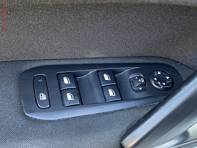 Peugeot 308 (2020) 1.5HDi, ČR, Active - fotka 11 z 18