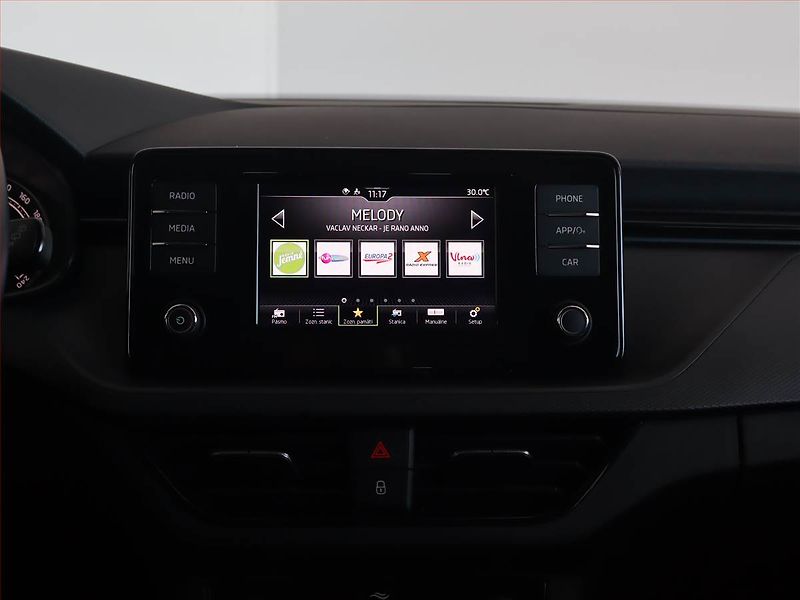 Škoda Kamiq (2022) 1.0 TSI, Serv.kniha - fotka 12 z 20
