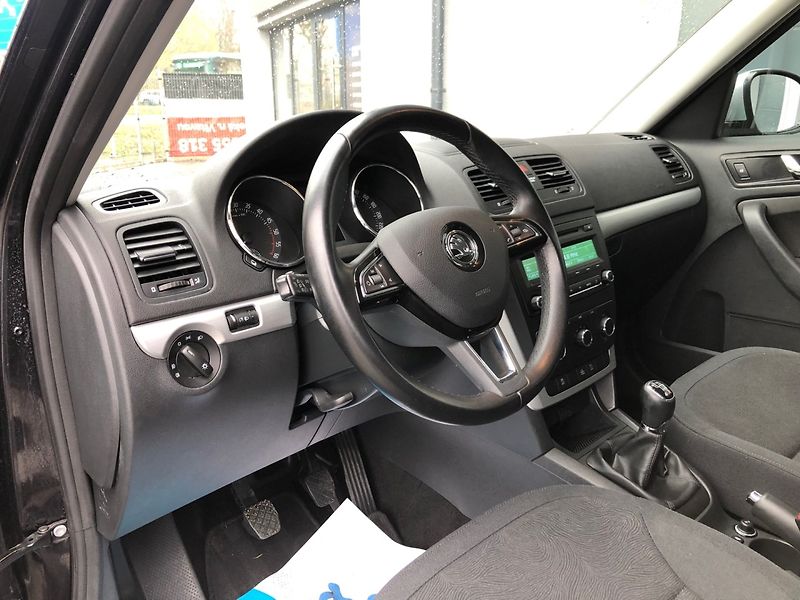 Škoda Yeti (2014) 2.0 TDi, 4x4 - fotka 17 z 23