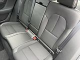 Volvo XC40 1.5 T3 Momentum/Panorama - náhled 25