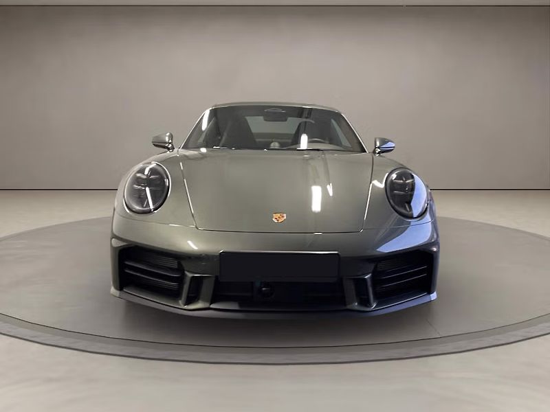 Porsche 911 (2026) Carrera 4S Lift InnoDrive BOSE - fotka 2 z 21