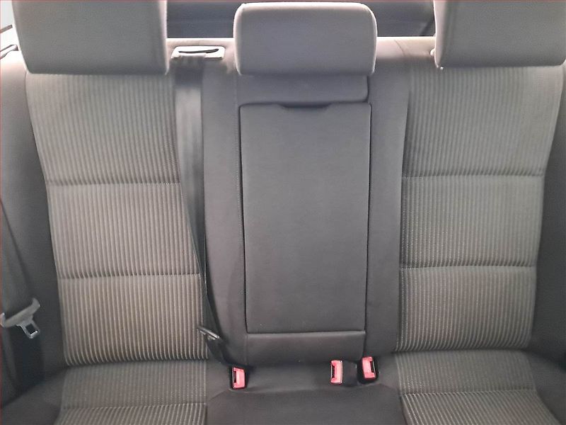 Audi A4 (2006) 2.0 TDI, nová STK, dobrý stav - fotka 10 z 17