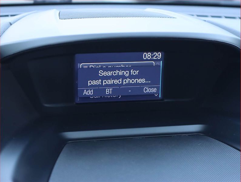 Ford Kuga (2015) 2.0 TDCi, 4X4, Kůže, Tempomat - fotka 16 z 18