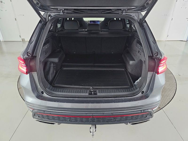 Škoda Kodiaq (2025) 2.0TSI RS 195kW DSG 7S PANORAM - fotka 28 z 29
