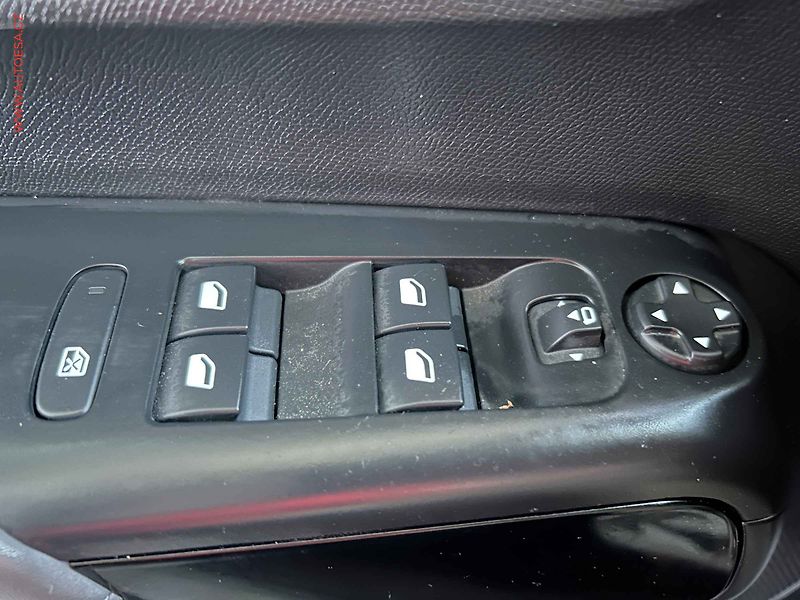 Citroën C5 Aircross (2022) 1.2PT, Business, navi - fotka 12 z 16