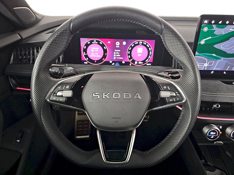 Škoda Superb (2025) Combi 2.0TSI 195kW 4X4 SPORTLI - fotka 7 z 35