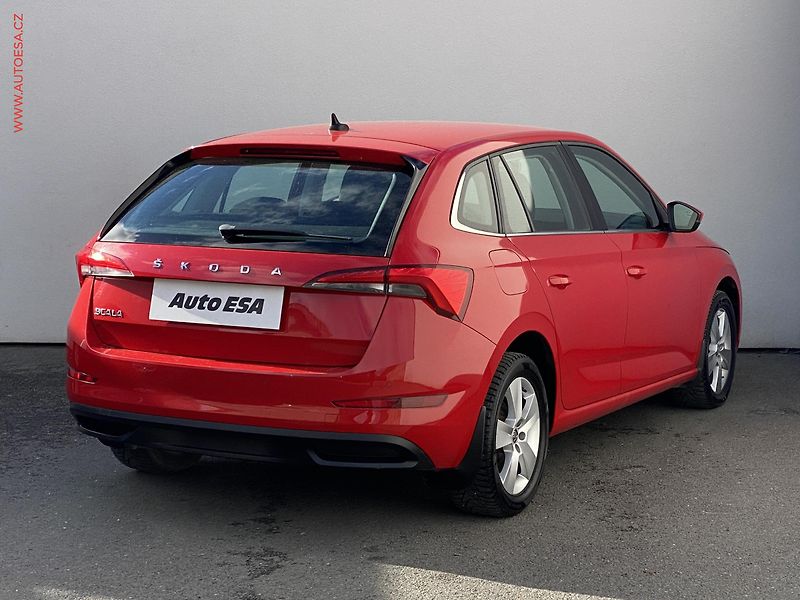 Škoda Scala (2020) 1.6 TDi, Ambition, DSG - fotka 4 z 17