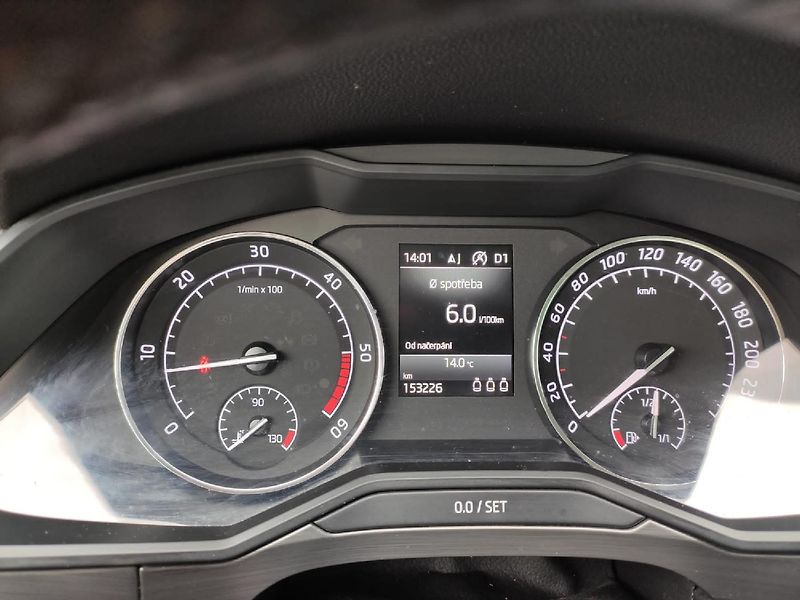 Škoda Superb (2018) 2.0 TDI 140kW 4x4 TZ 1.majitel - fotka 13 z 46