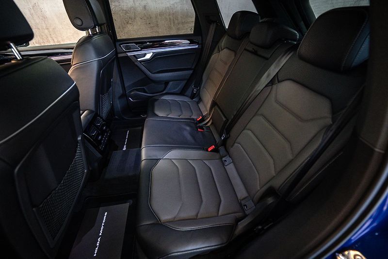 Volkswagen Touareg 3.0TDI 210kW RLine Weba ZÁRUKA - fotka 13 z 37