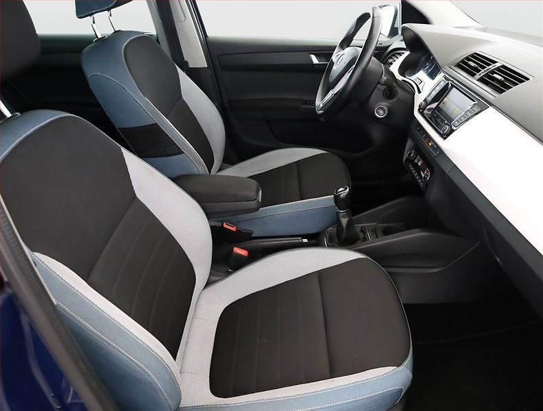 Škoda Fabia (2015) 1.2 TSI, Tempomat - fotka 7 z 20