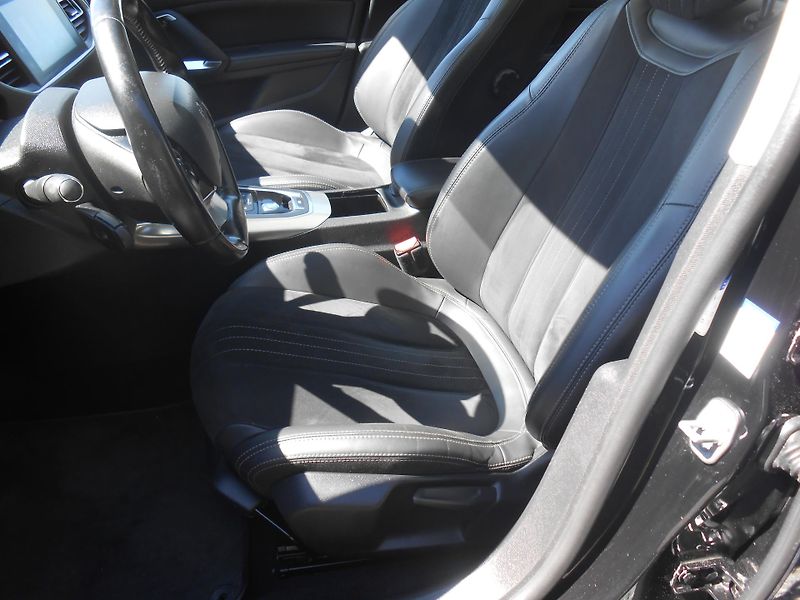 Peugeot 308 , FULL LED, KAMERA,NAVI - fotka 30 z 43