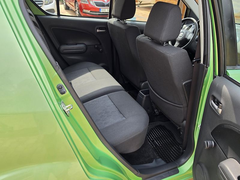 Suzuki Splash 1.2i 63kW KLIMA*REZERVACE* - fotka 32 z 46