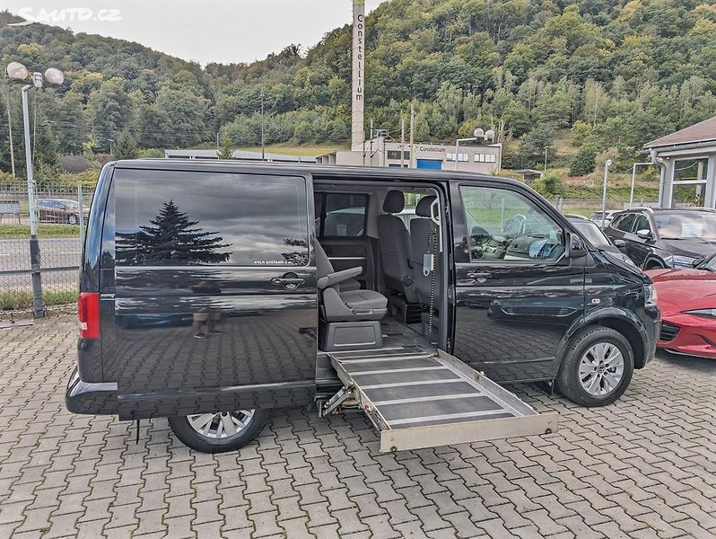Volkswagen Multivan 2.0 TDi 103kW HYDRAUL. PLOŠINA - fotka 22 z 22
