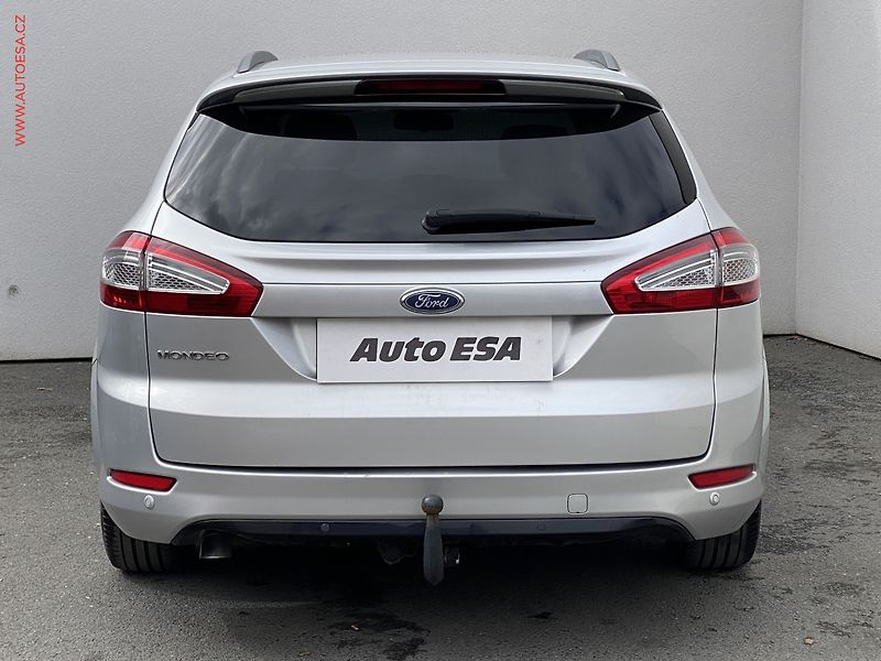 Ford Mondeo (2012) 2.0 TDCi, Champions - fotka 5 z 18