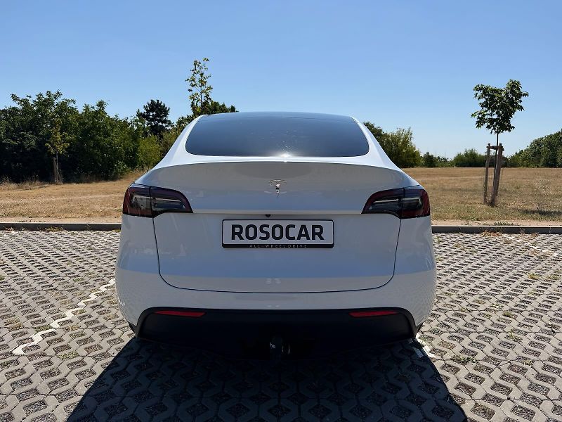 Tesla Model Y TAŽNÝ KŮŽE SR - fotka 6 z 16