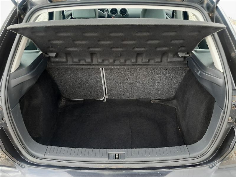 Seat Ibiza 1,4i16V - fotka 26 z 40